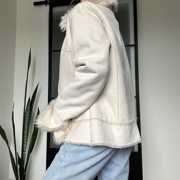 Gorgeous Vintage 1990s Off-White Afghan Fur Suede Winter Coat - Picture 5 of 6